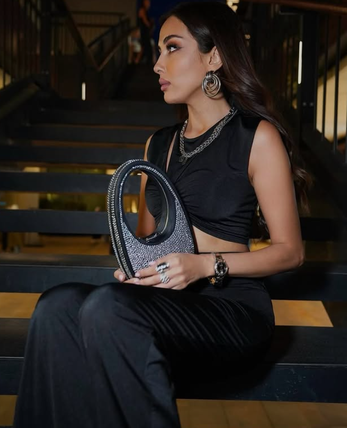 بیوگرافی و عکس های فرناز سلمانی